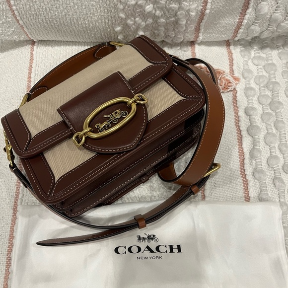 Coach Hero Crossbody Bag - Picture 2 of 8